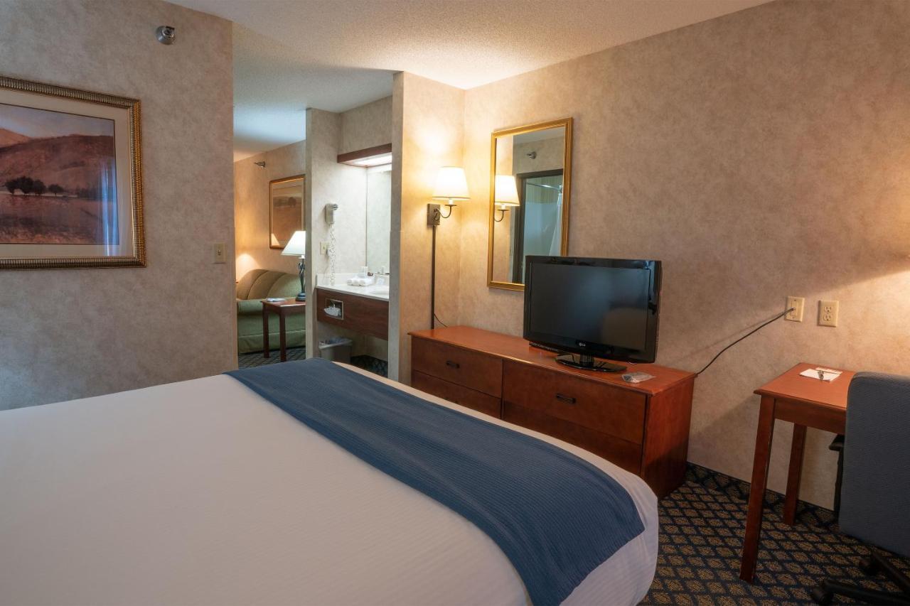 Miles City Hotel & Suites Zewnętrze zdjęcie