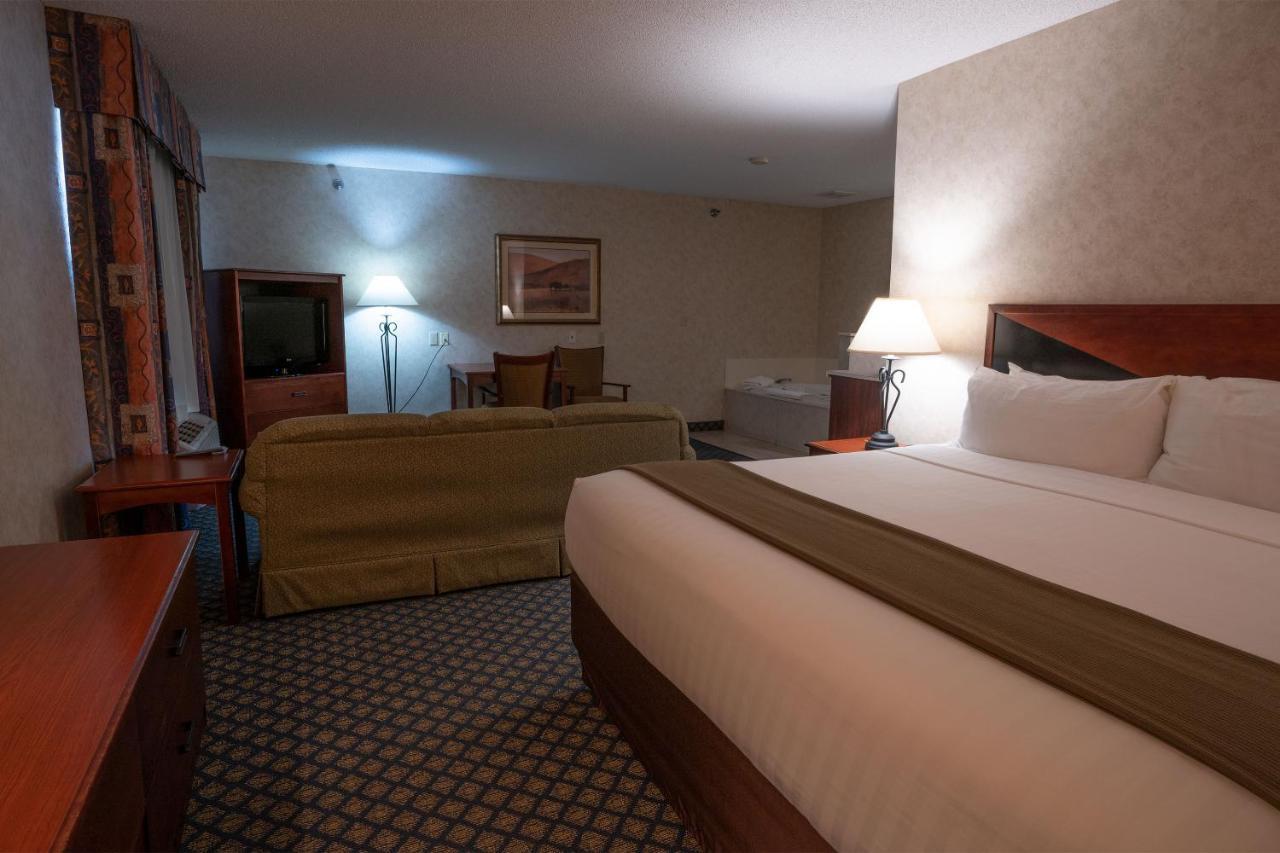 Miles City Hotel & Suites Zewnętrze zdjęcie
