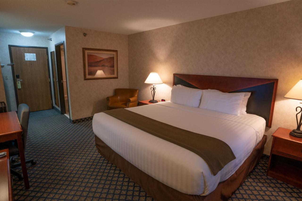Miles City Hotel & Suites Zewnętrze zdjęcie